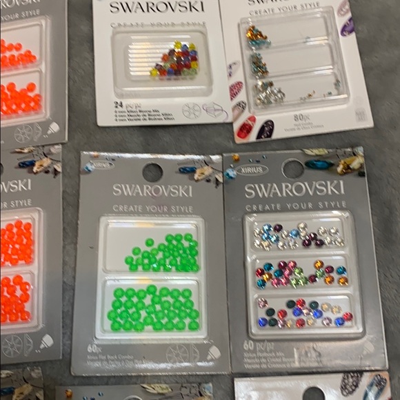 Swarovski crystals - Picture 2 of 4
